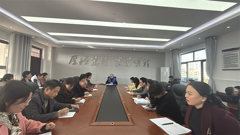 精准视导明方向 深耕细研促提升—— 市教研室莅临掇刀石中学开展教学视导工作