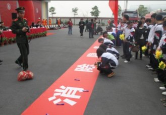 普及消防知识 构建和谐校园