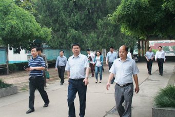 副市长柯昌军带队检查我校高考考点工作