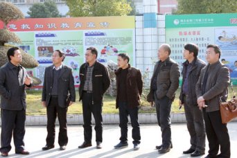 暖冬迎嘉宾 交流促发展