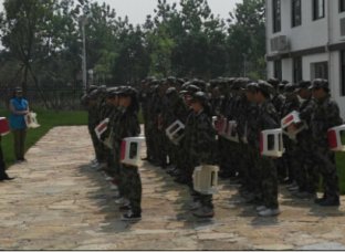 高一年级实践教育活动举行开营仪式