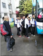 高一年级开启“宏扬美德 品性修为”主题实践教育活动